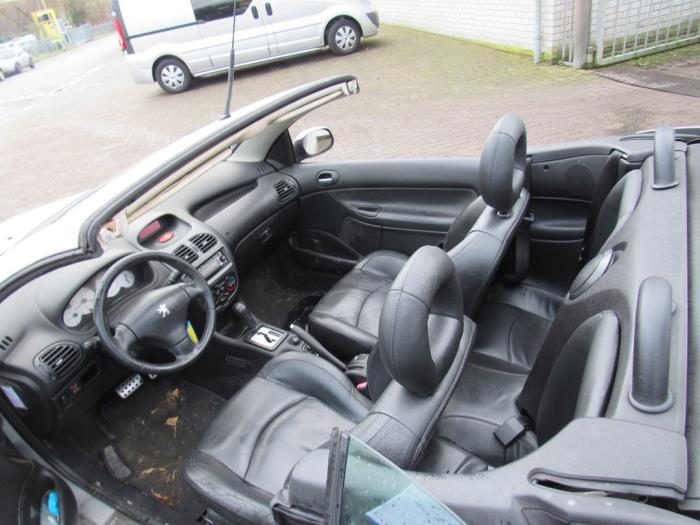 Peugeot 206 CC 1.6 16V Sloopvoertuig (2003, Grijs)