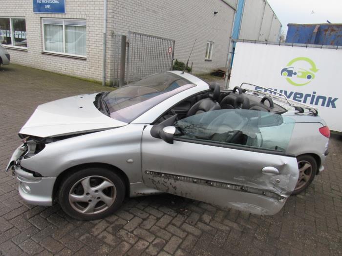 Peugeot 206 CC 1.6 16V Sloopvoertuig (2003, Grijs)