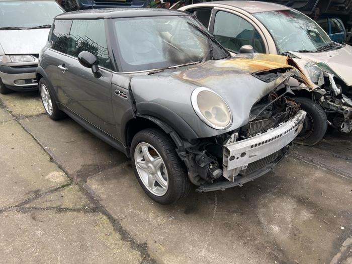 Mini Mini Cooper S 1.6 16V Sloopvoertuig (2002, Grijs)
