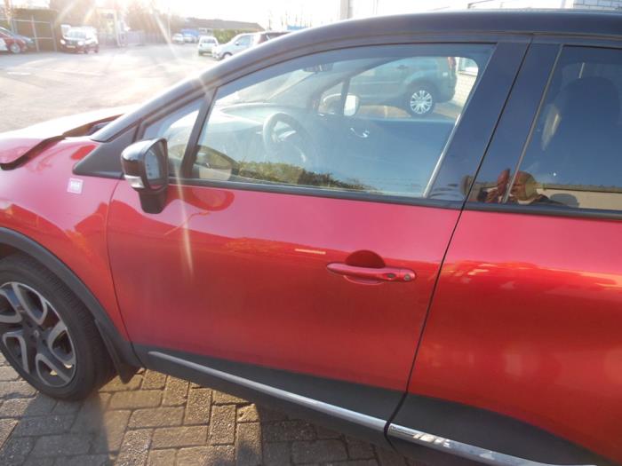 Renault Captur 0.9 Energy TCE 12V Sloopvoertuig (2015, Rood)