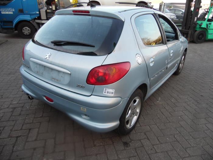 Peugeot 206 1.4 XR,XS,XT,Gentry Sloopvoertuig (2006, Grijs)