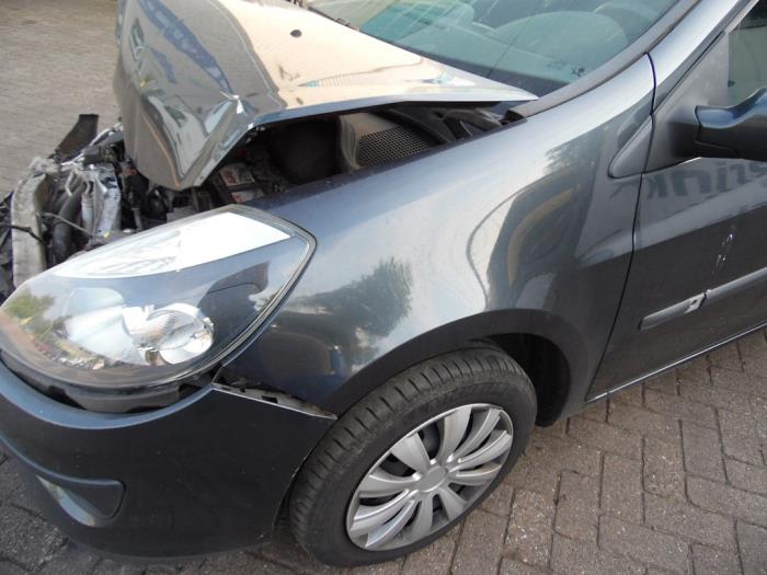 Renault Clio III Estate/Grandtour 1.2 16V TCE 100 Sloopvoertuig (2008, Donker, Grijs)