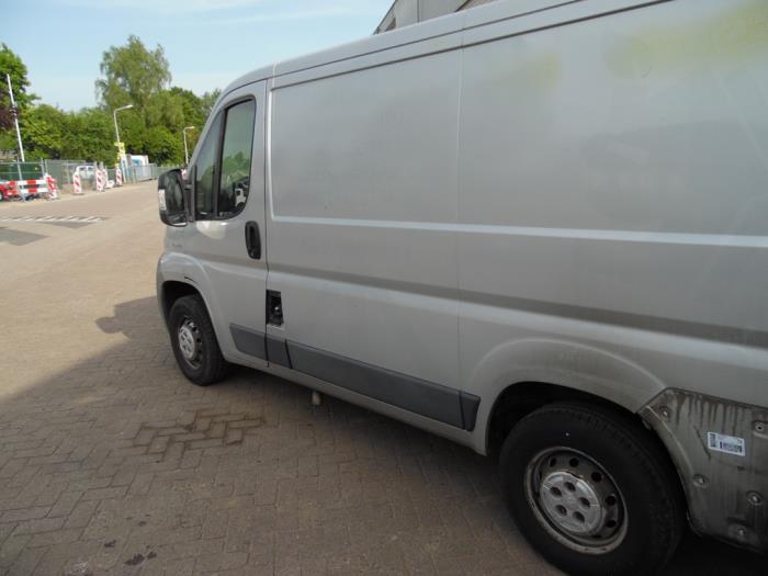Peugeot Boxer 2.2 HDi 100 Euro 4 Sloopvoertuig (2007, Grijs)