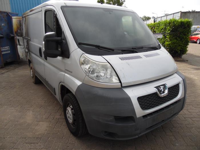 Peugeot Boxer 2.2 HDi 100 Euro 4 Sloopvoertuig (2007, Grijs)