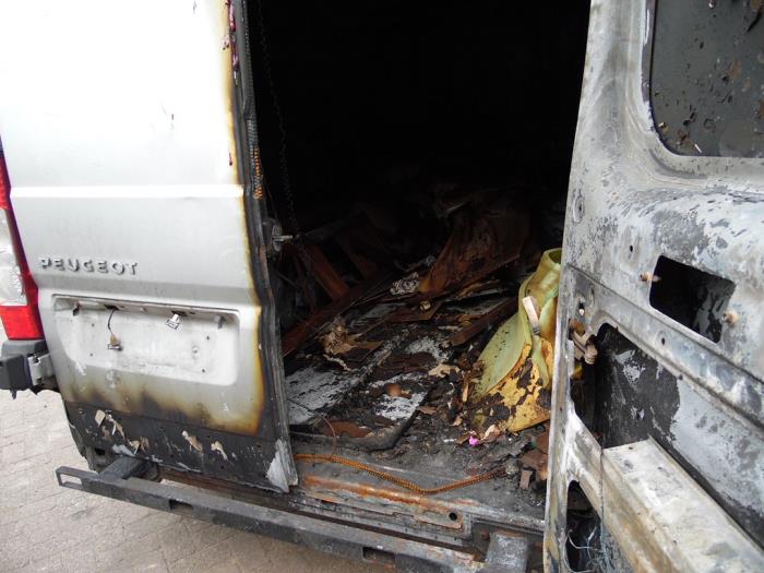 Peugeot Boxer 2.2 HDi 100 Euro 4 Sloopvoertuig (2007, Grijs)