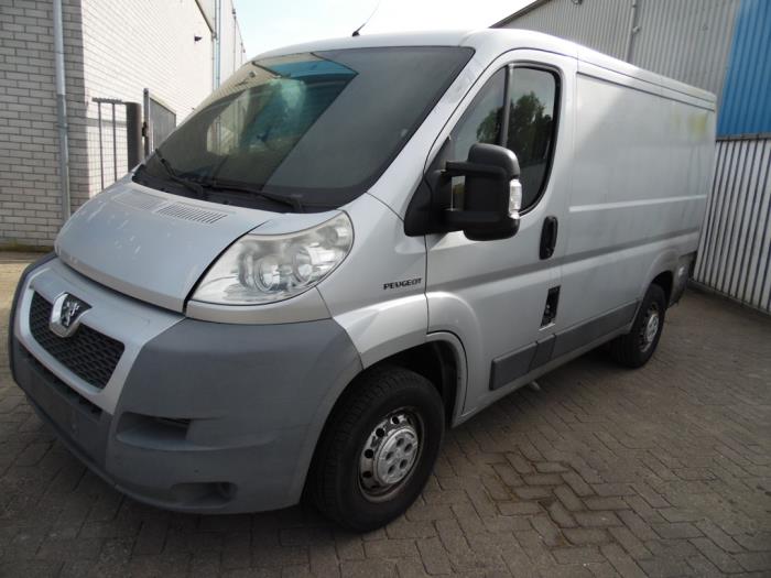 Peugeot Boxer 2.2 HDi 100 Euro 4 Sloopvoertuig (2007, Grijs)