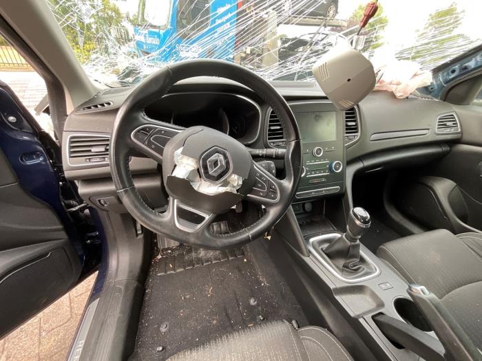 Renault Megane IV Estate 1.2 Energy TCE 100 Sloopvoertuig (2017, Blauw)