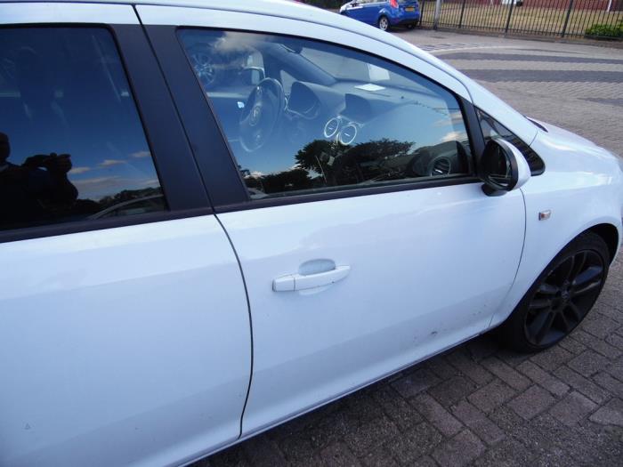 Opel Corsa D 1.3 CDTi 16V ecoFLEX Sloopvoertuig (2011, Wit)