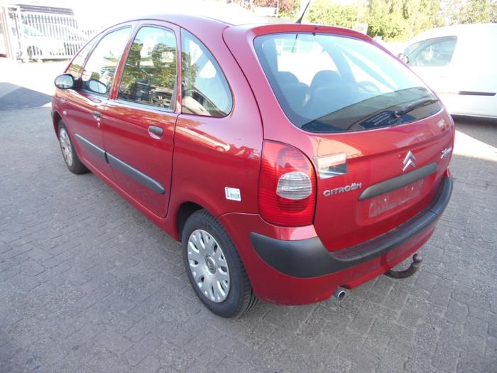 Citroen Xsara Picasso 1.6i 16V Sloopvoertuig (2006, Rood)