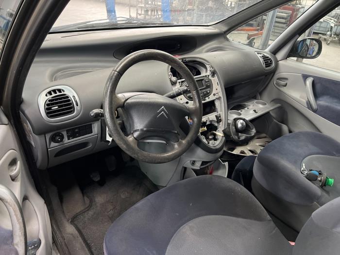 Citroen Xsara Picasso 1.8 16V Sloopvoertuig (2004, Beige)