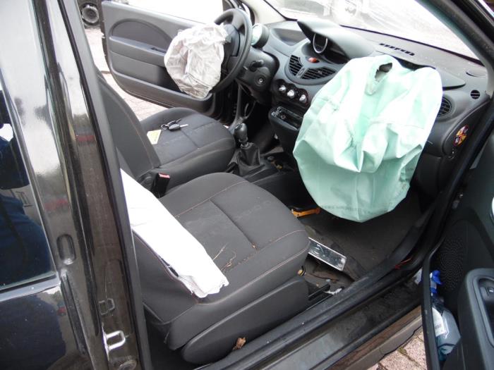 Renault Twingo II 1.2 Sloopvoertuig (2009, Zwart)