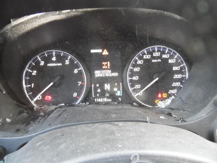 Mitsubishi Outlander 2.0 16V 4x4 Sloopvoertuig (2015, Wit)