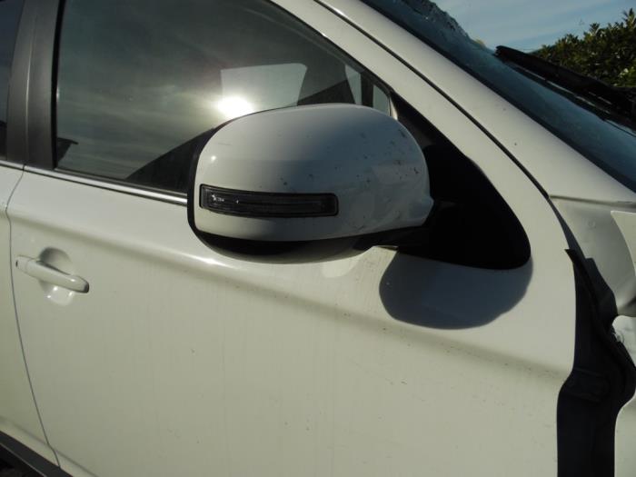 Mitsubishi Outlander 2.0 16V 4x4 Sloopvoertuig (2015, Wit)