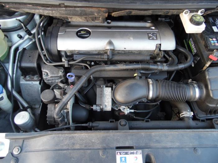 Peugeot 307 CC 2.0 16V Schadevoertuig (2005, Grijs)