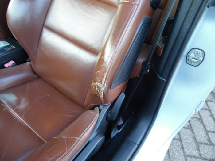 Peugeot 307 CC 2.0 16V Schadevoertuig (2005, Grijs)