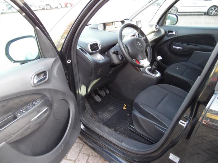 Citroen C3 Picasso 1.6 16V VTI 120 Sloopvoertuig (2010, Zwart)