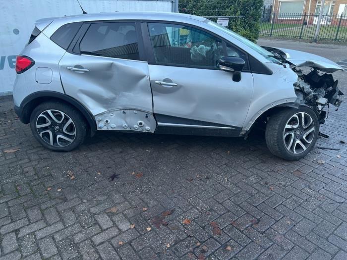 Renault Captur 0.9 Energy TCE 12V Sloopvoertuig (2016, Grijs)