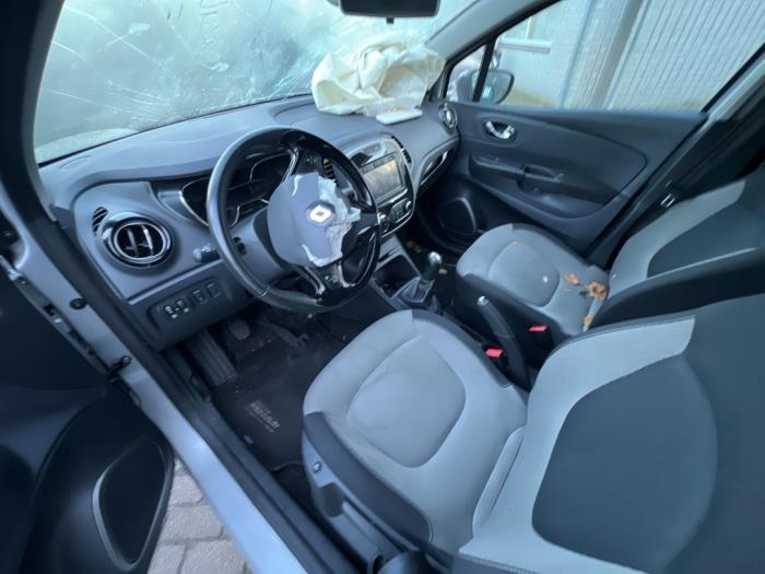 Renault Captur 0.9 Energy TCE 12V Sloopvoertuig (2016, Grijs)