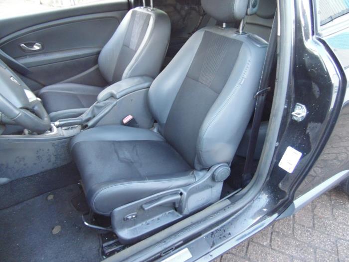 Renault Megane III Coupe 1.4 16V TCe 130 Sloopvoertuig (2010, Zwart)