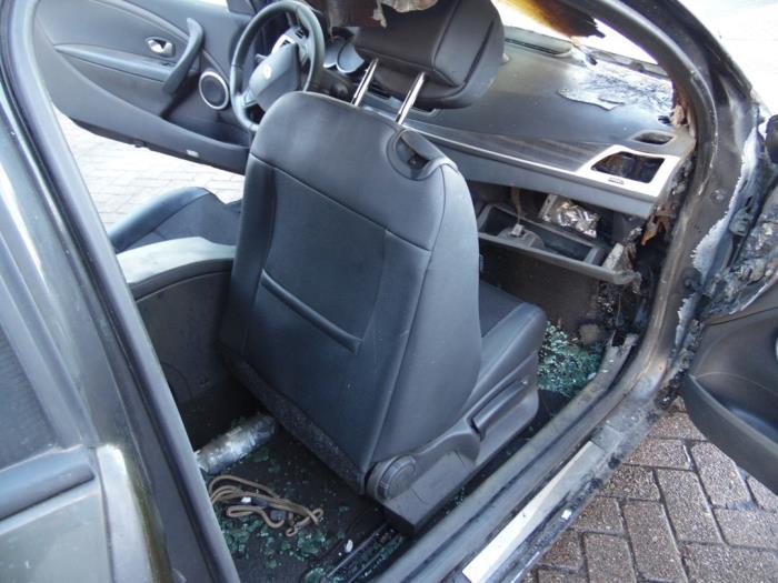 Renault Megane III Coupe 1.4 16V TCe 130 Sloopvoertuig (2010, Zwart)