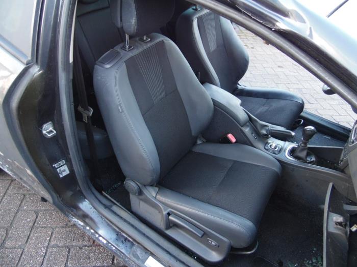 Renault Megane III Coupe 1.4 16V TCe 130 Sloopvoertuig (2010, Zwart)