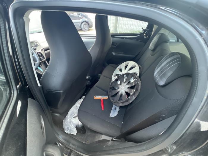 Peugeot 108 1.0 12V VVT-i Sloopvoertuig (2020, Zwart)