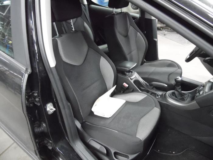 Peugeot 308 1.6 VTI 16V Sloopvoertuig (2009, Zwart)