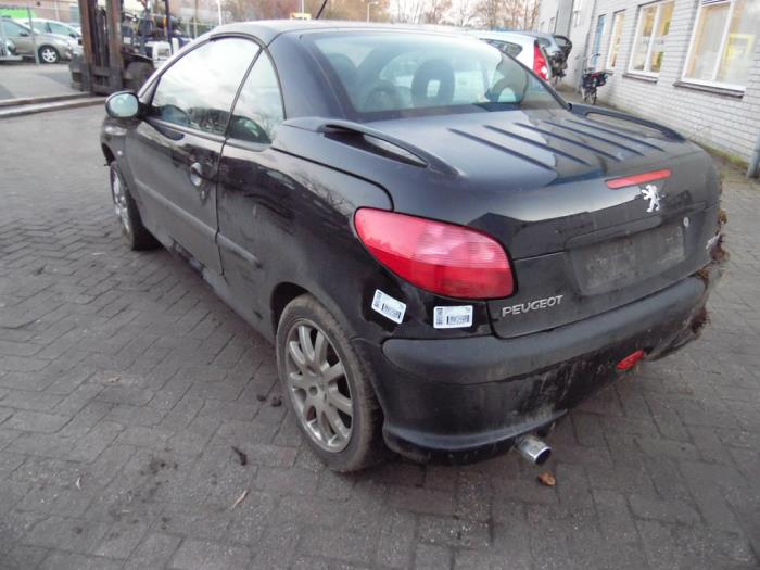 Peugeot 206 CC 2.0 16V Sloopvoertuig (2002, Zwart)
