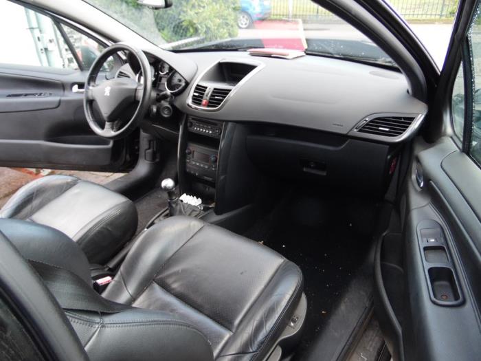 Peugeot 207/207+ 1.6 16V GT THP Sloopvoertuig (2006, Zwart)