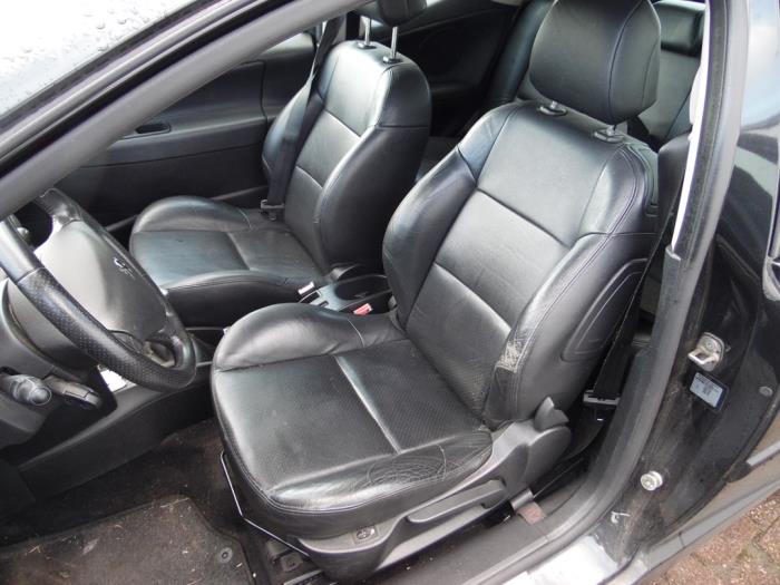 Peugeot 207/207+ 1.6 16V GT THP Sloopvoertuig (2006, Zwart)