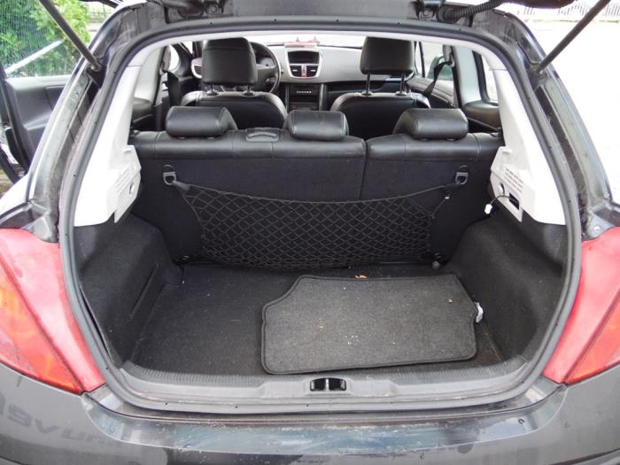 Peugeot 207/207+ 1.6 16V GT THP Sloopvoertuig (2006, Zwart)