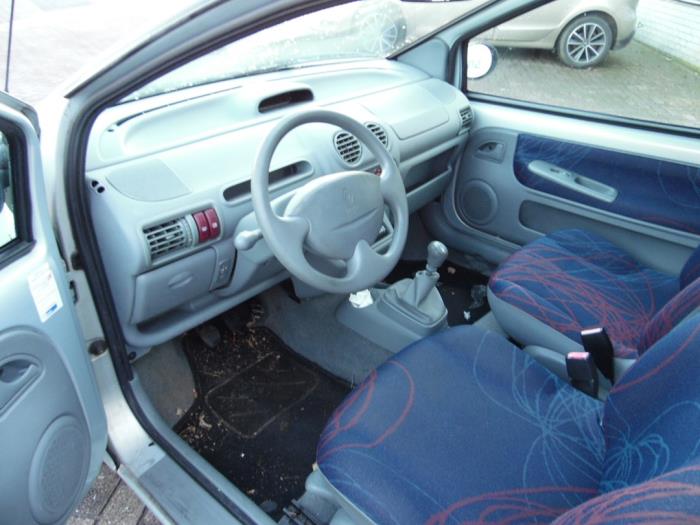 Renault Twingo 1.2 16V Sloopvoertuig (2004, Grijs)