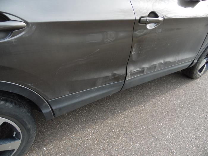 Nissan Qashqai 1.2 DIG-T 16V Sloopvoertuig (2014, Bruin)