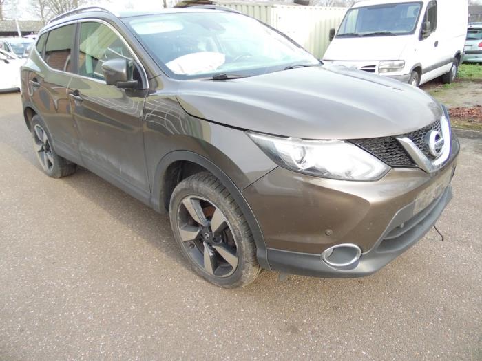 Nissan Qashqai 1.2 DIG-T 16V Sloopvoertuig (2014, Bruin)
