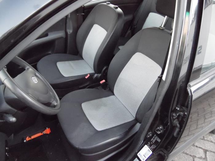 Hyundai i10 1.2i 16V Sloopvoertuig (2009, Zwart)