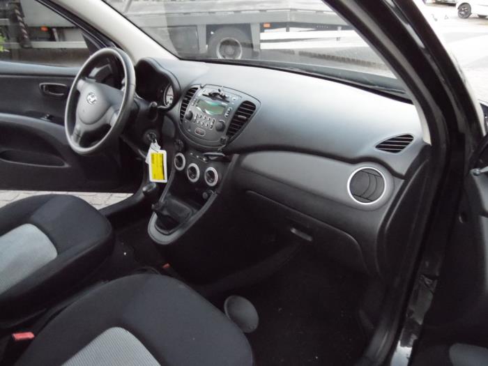 Hyundai i10 1.2i 16V Sloopvoertuig (2009, Zwart)