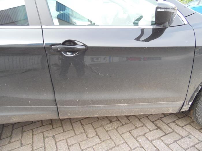 Nissan Qashqai 1.2 DIG-T 16V Sloopvoertuig (2017, Zwart)