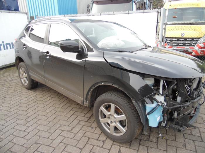 Nissan Qashqai 1.2 DIG-T 16V Sloopvoertuig (2017, Zwart)
