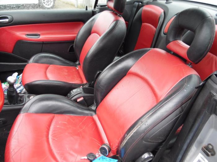 Peugeot 206 CC 2.0 16V Sloopvoertuig (2000, Metallic, Zilvergrijs)