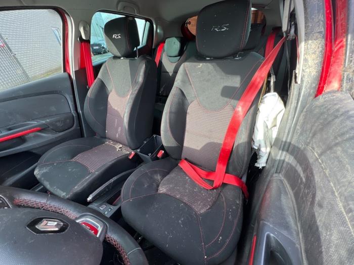 Renault Clio IV 1.6 Turbo 16V RS 200 EDC Sloopvoertuig (2015, Rood)