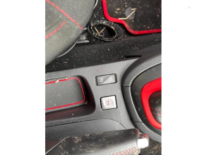 Renault Clio IV 1.6 Turbo 16V RS 200 EDC Sloopvoertuig (2015, Rood)