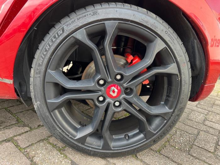 Renault Clio IV 1.6 Turbo 16V RS 200 EDC Sloopvoertuig (2015, Rood)