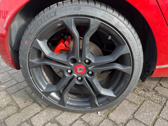 Renault Clio IV 1.6 Turbo 16V RS 200 EDC Sloopvoertuig (2015, Rood)