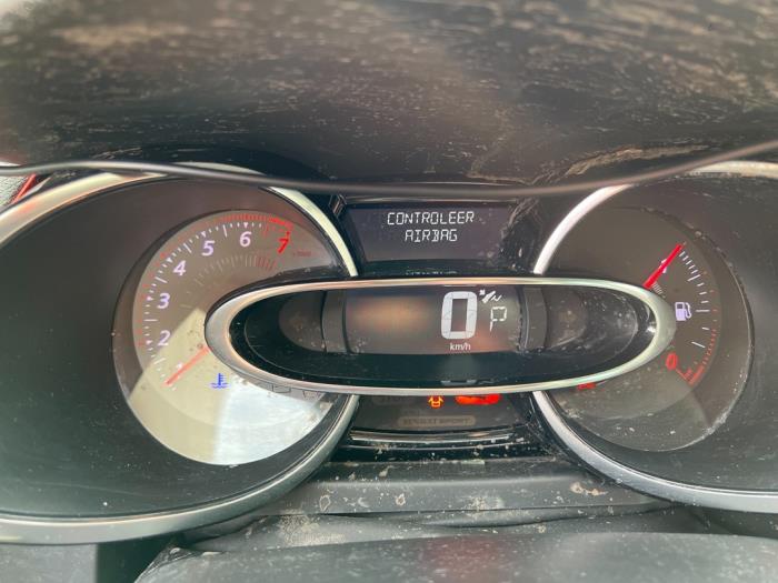 Renault Clio IV 1.6 Turbo 16V RS 200 EDC Sloopvoertuig (2015, Rood)