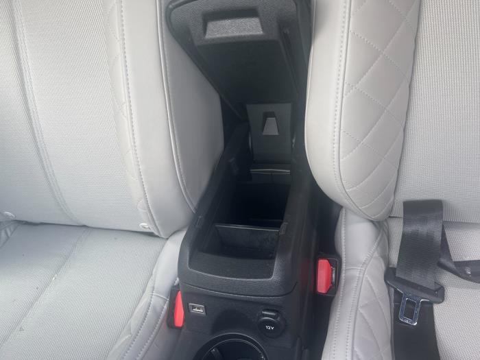 DS Automobiles DS 3/Crossback 1.2 12V PureTech 130 Sloopvoertuig (2020, Wit, Zwart)