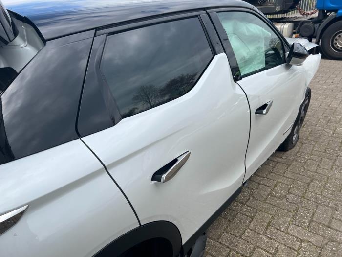 DS Automobiles DS 3/Crossback 1.2 12V PureTech 130 Sloopvoertuig (2020, Wit, Zwart)