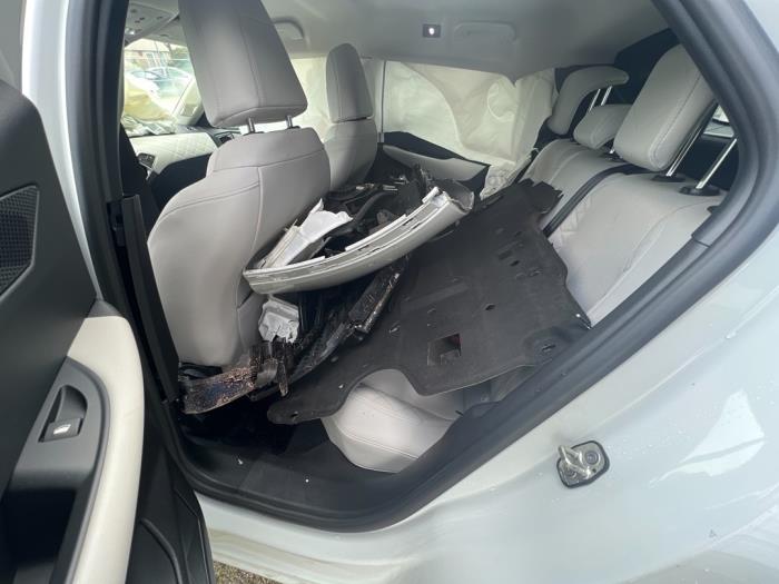 DS Automobiles DS 3/Crossback 1.2 12V PureTech 130 Sloopvoertuig (2020, Wit, Zwart)