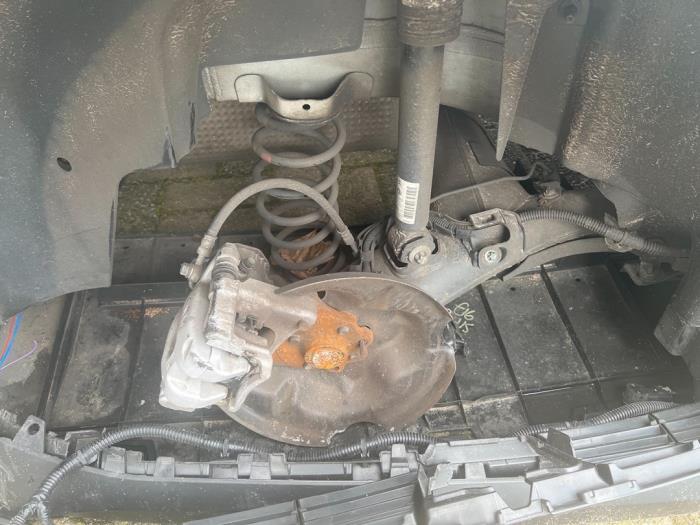 DS Automobiles DS 3/Crossback 1.2 12V PureTech 130 Sloopvoertuig (2020, Wit, Zwart)