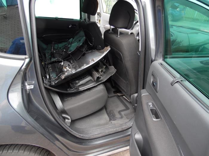 Peugeot 3008 I 1.6 VTI 16V Schadevoertuig (2010, Grijs)