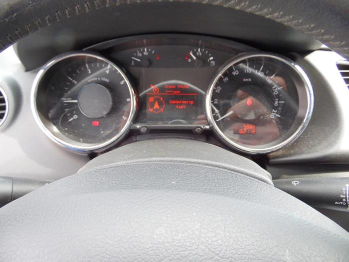 Peugeot 3008 I 1.6 VTI 16V Schadevoertuig (2010, Grijs)